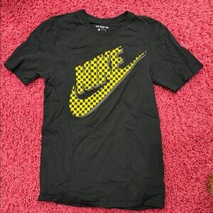 Nike Men's Black Short Sleeve Tee with Yellow Check Swoosh